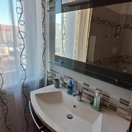 Tra Canali E Sapori Locali Livorno