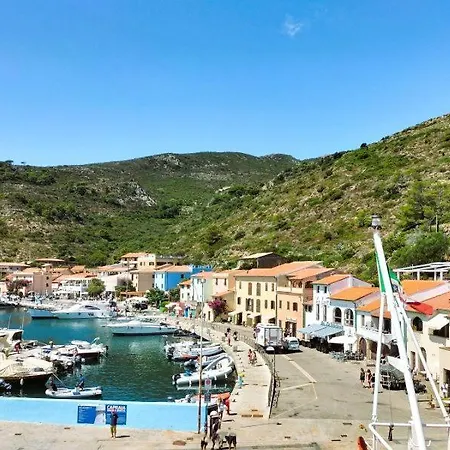 Tra Canali E Sapori Locali Apartment